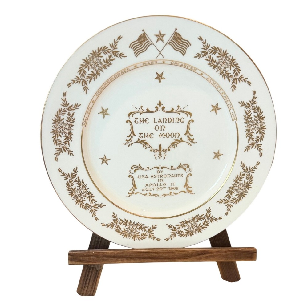 Aynsley Apollo 11 Moon Landing Commemorative Plate Bone China Gold Gilt England